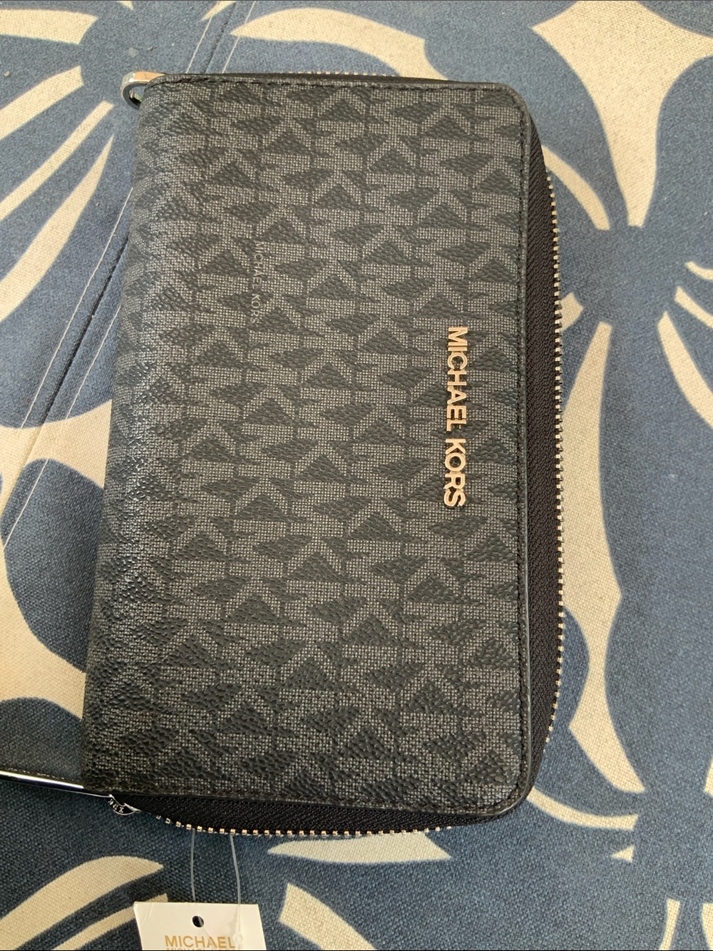 Michael Kors Black LARGE Flat phone case organizer. 17 pro fits NWT - Picture 14 of 15